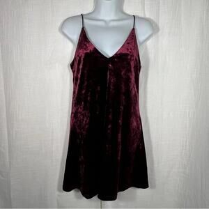 Kendall & Kylie V Neck Low Back Velvet Party Mini Dress‎ Size Small